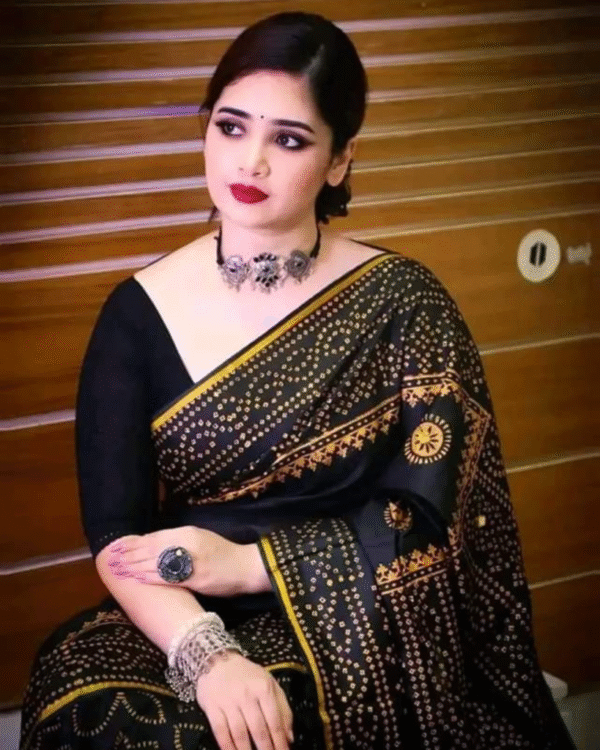 প্রিমিয়াম ডিজাইনের ব্ল্যাক ধুপিয়ান ডলার প্রিন্ট শাড়ী