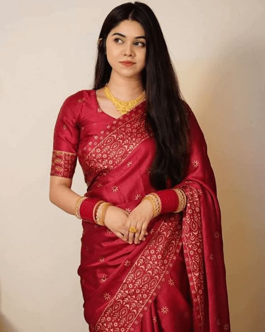 আলাদা ব্লাউজ পিস সহ জাপানি সিল্ক শাড়ী-লাল