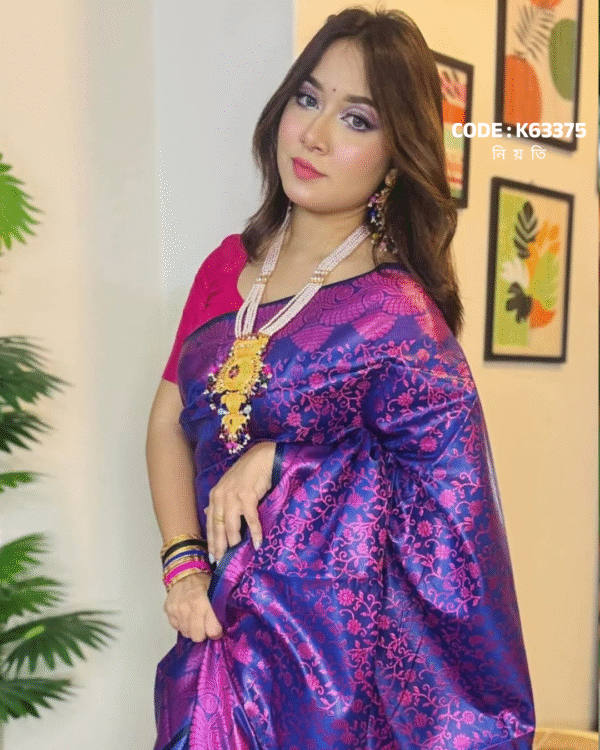 আলাদা ব্লাউজ পিস সহ ব্লু কাঞ্চিভরম কাতান শাড়ী