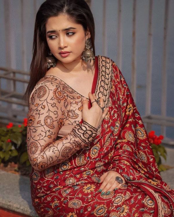 আলাদা ব্লাউজ পিস সহ কিশোরী সফ্ট সিল্ক শাড়ি