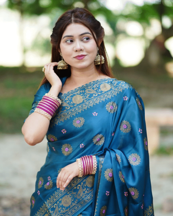 আলাদা ব্লাউজ পিচ সহ নতুন ডিজাইনের জাপানি সিল্ক শাড়ি