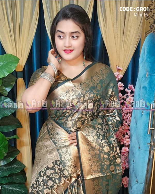ব্লাউজ পিস সহ প্রিমিয়াম তানাবানা শাড়ি-GR01